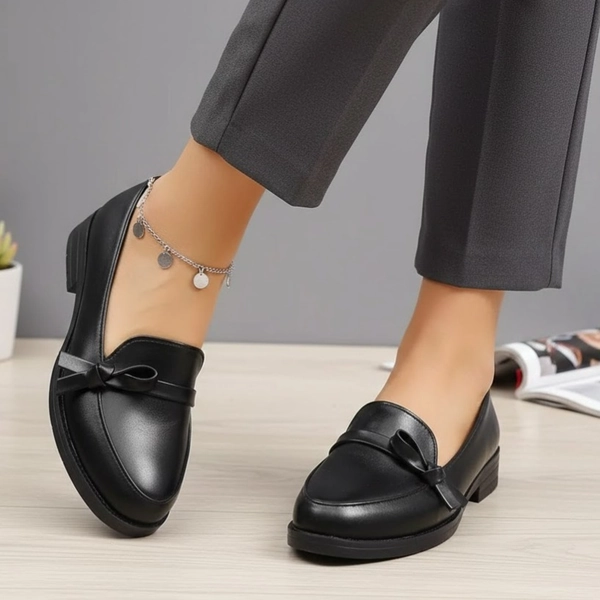 کالج راحتی زنانه چرمی میناز شاهین